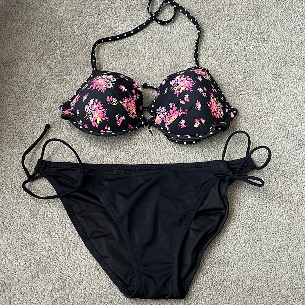 Victoria’s Secret Bikini